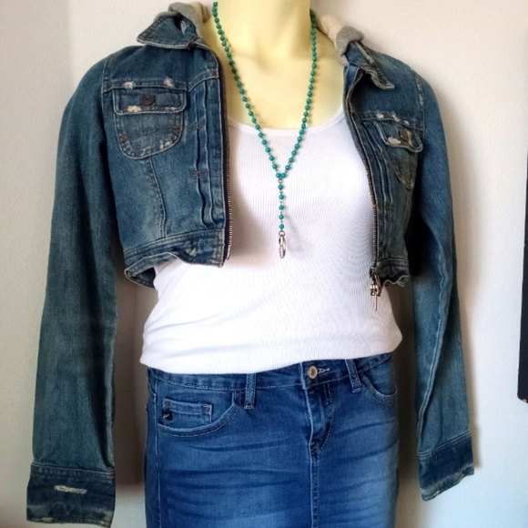 Cropped jean jacket - Picture 1 of 8